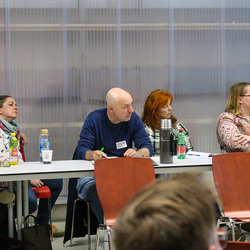 Blick auf Teilnehmende des Workshops